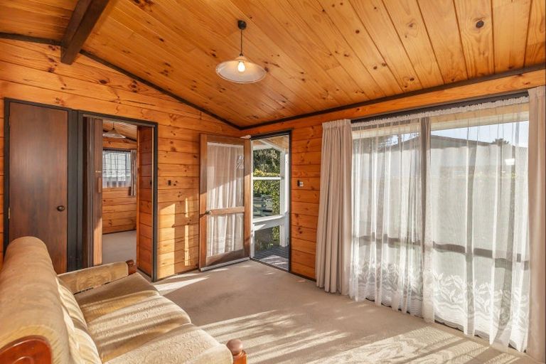 Photo of property in 26 Wakefield Road, Levin, 5571