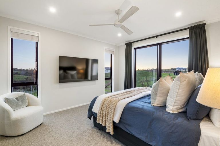 Photo of property in 71 Diamond Lane, Riverhead, 0793