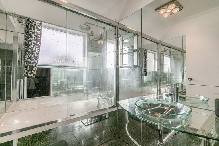 Photo of property in 12/31 Blease Street, New Lynn, Auckland, 0600