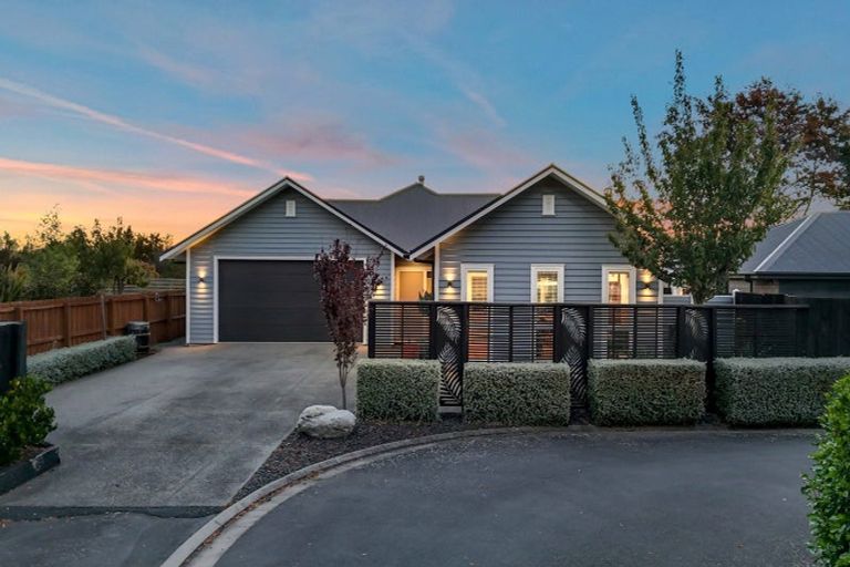Photo of property in 8 Highfield Lane, Rangiora, 7400
