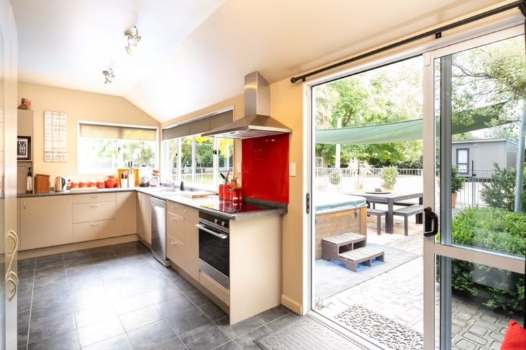 Photo of property in 7 Waipatu Settlement Road, Karamu, Hastings, 4172