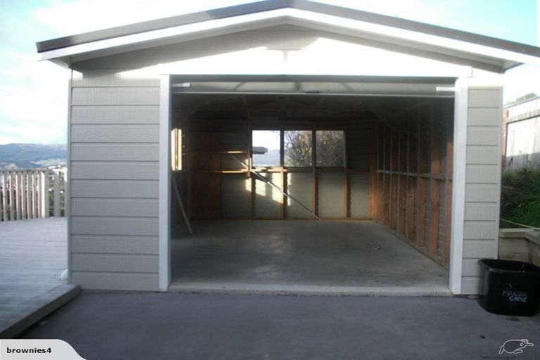 Photo of property in 3 Makora Grove, Paremata, Porirua, 5024