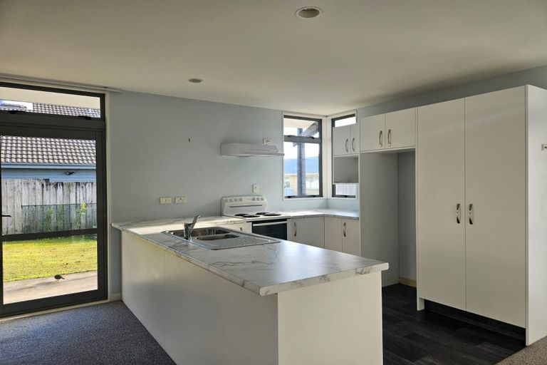 Photo of property in 5 Milburn Lane, Hillcrest, Hamilton, 3216