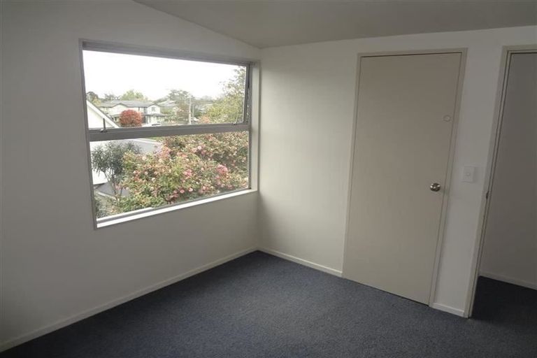 Photo of property in 2/3 Grove Road, Addington, Christchurch, 8024
