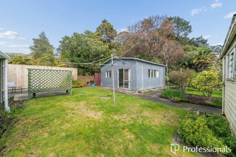 Photo of property in 12 Tawhai Street, Stokes Valley, Lower Hutt, 5019
