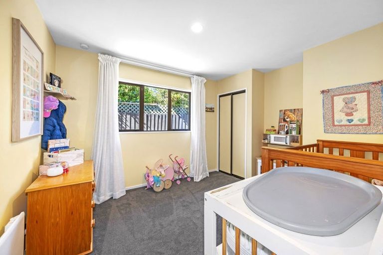 Photo of property in 11 Giles Place, Shirley, Christchurch, 8061