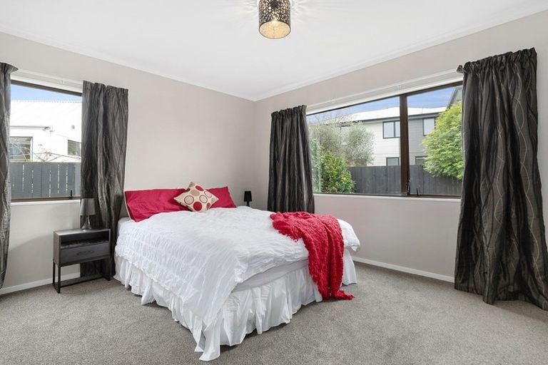 Photo of property in 12 Houhere Place, Pukete, Hamilton, 3200