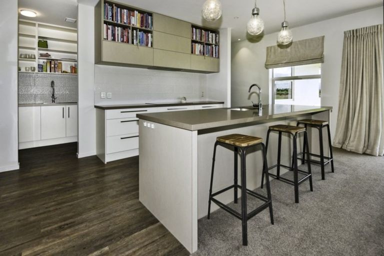 Photo of property in 26 Whitcombe Place, Darfield, 7571