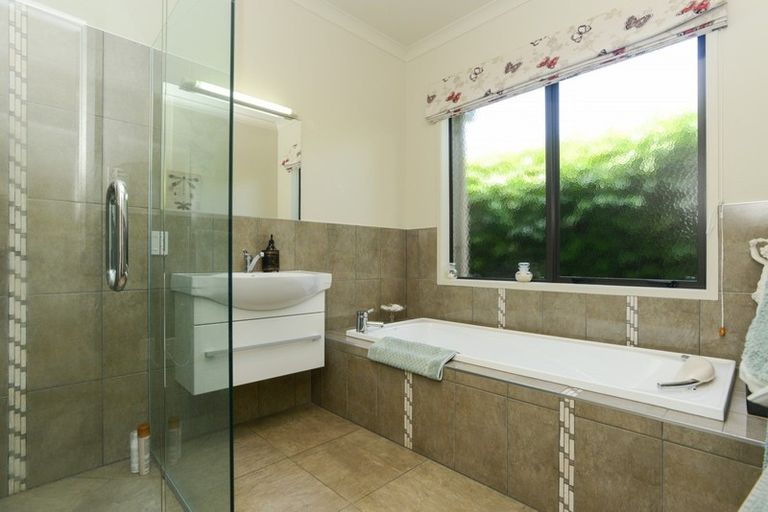 Photo of property in 25a Chambers Street, Havelock North, 4130