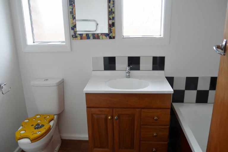 Photo of property in 103 Tedder Avenue, North New Brighton, Christchurch, 8083