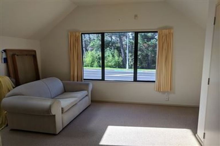 Photo of property in 140 Upper Harbour Drive, Greenhithe, Auckland, 0632