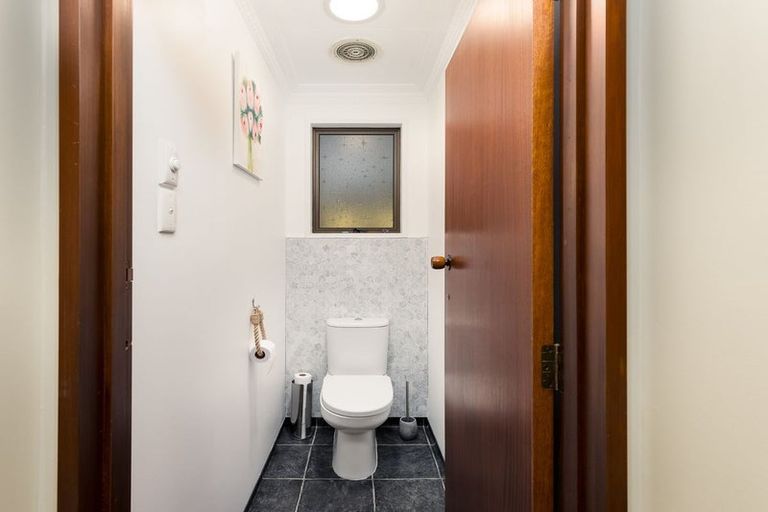 Photo of property in 10 Price Street, Waimate, 7924