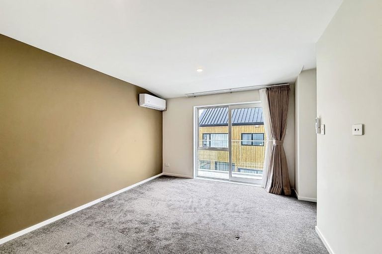 Photo of property in 6d Law Street, Torbay, Auckland, 0630