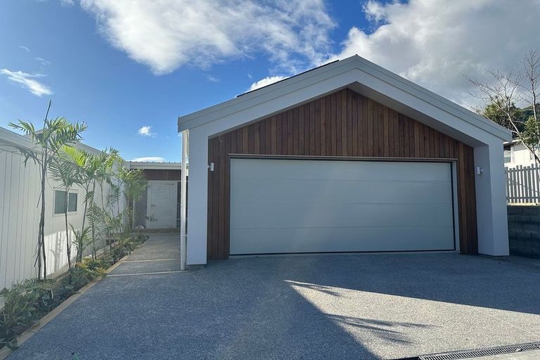 Photo of property in 21 Ruru Street, Waikanae, 5036