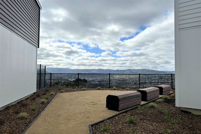 Photo of property in 5/30 Adventure Drive, Whitby, Porirua, 5024