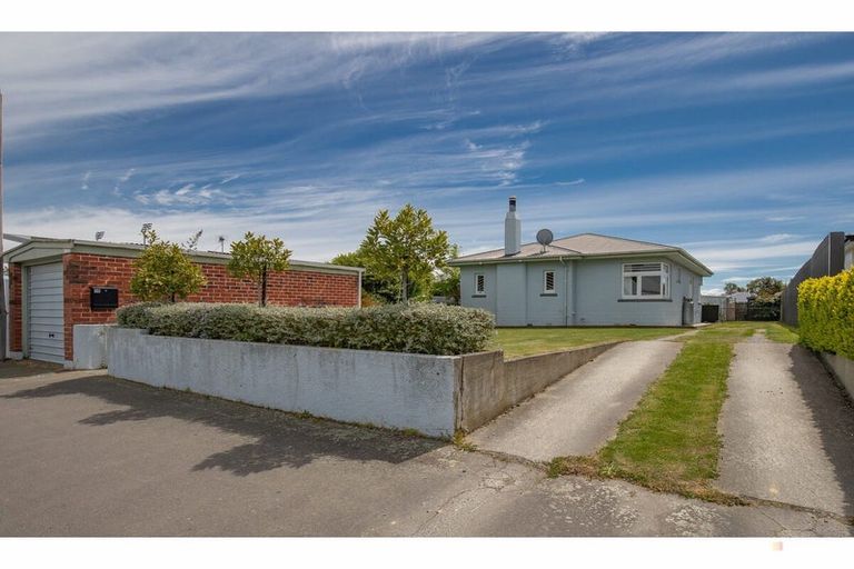 Photo of property in 19 Raymond Street, West End, Timaru, 7910