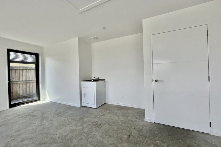 Photo of property in 18 Songpa Street, Halswell, Christchurch, 8025