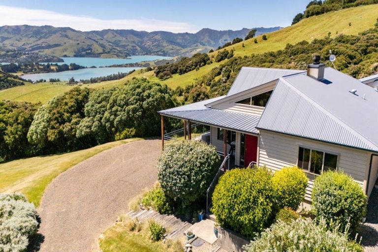 Photo of property in 5447 Christchurch Akaroa Road, Duvauchelle, 7582