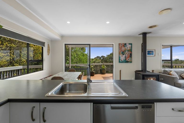 Photo of property in 1141 Scenic Drive North, Swanson, Auckland, 0816