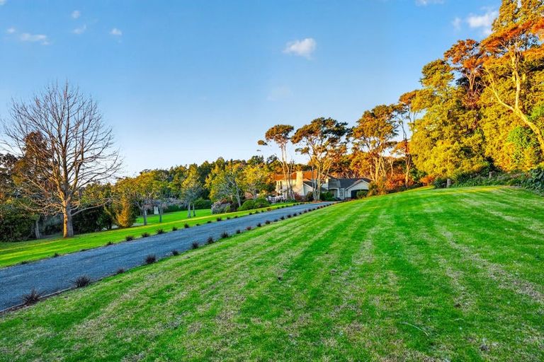 Photo of property in 1 Pearson Road, Whitford, Howick, 2571