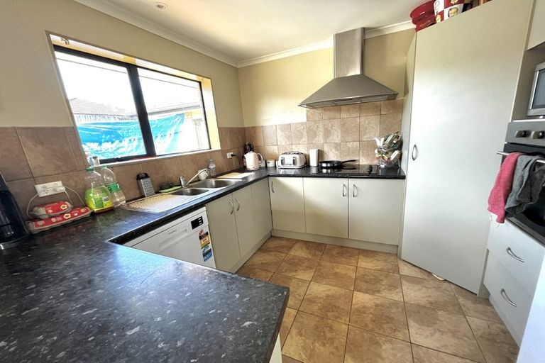 Photo of property in 100 Barrington Drive, Huntington, Hamilton, 3210