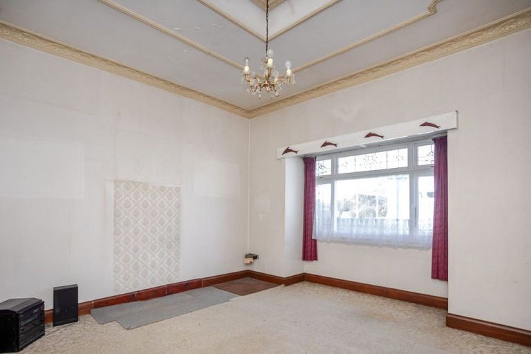 Photo of property in 36 Mcphee Street, Dannevirke, 4930