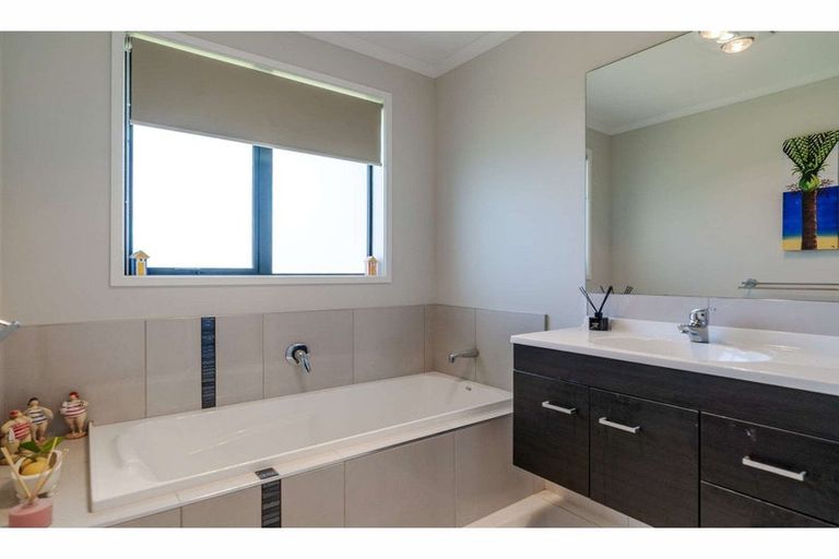 Photo of property in 14 Greenway Drive, Kerikeri, 0230