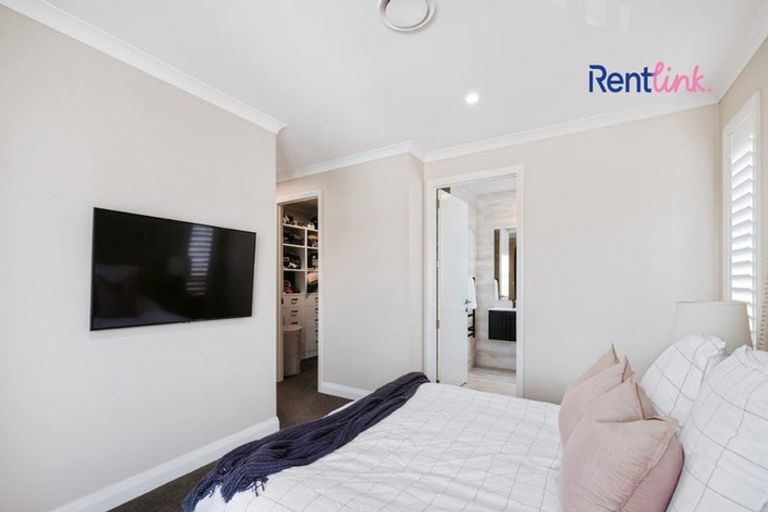 Photo of property in 17 Matepu Crescent, Pyes Pa, Tauranga, 3112