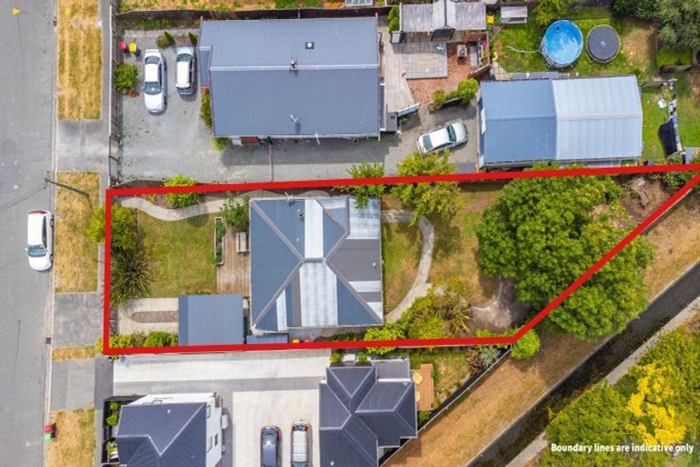 Photo of property in 132 Olliviers Road, Phillipstown, Christchurch, 8011