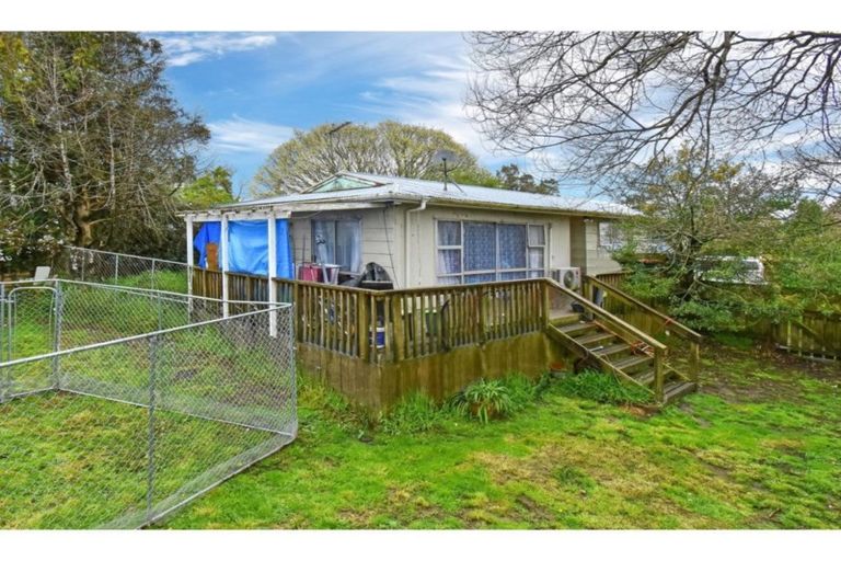 Photo of property in 14 Chantal Place, Red Hill, Papakura, 2110
