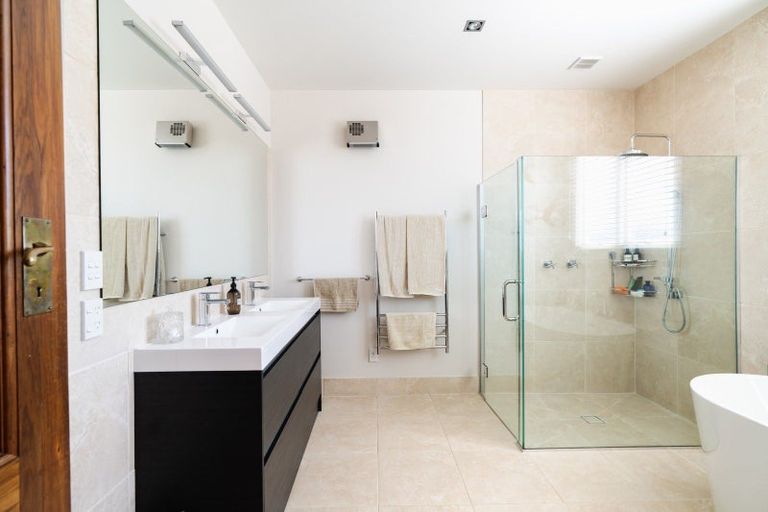 Photo of property in 15 Ings Avenue, Saint Clair, Dunedin, 9012