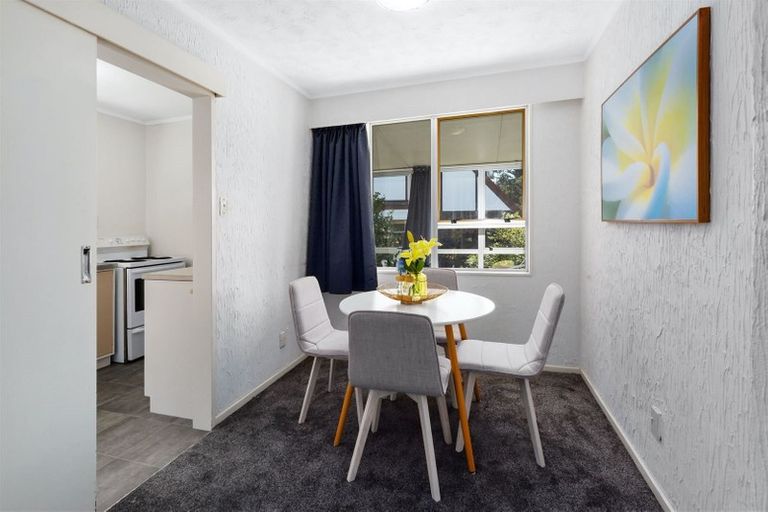 Photo of property in 5 Halyard Place, Whitby, Porirua, 5024