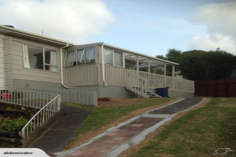 Photo of property in 2/17 Capilano Place, Glenfield, Auckland, 0629