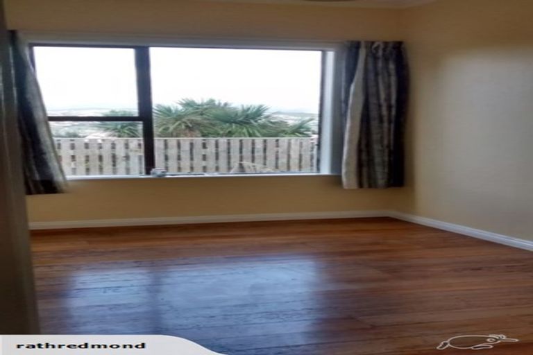 Photo of property in 63 Sutherland Road, Melrose, Wellington, 6023