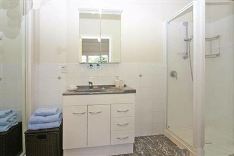 Photo of property in 7 Derby Street, Mount Victoria, Wellington, 6011