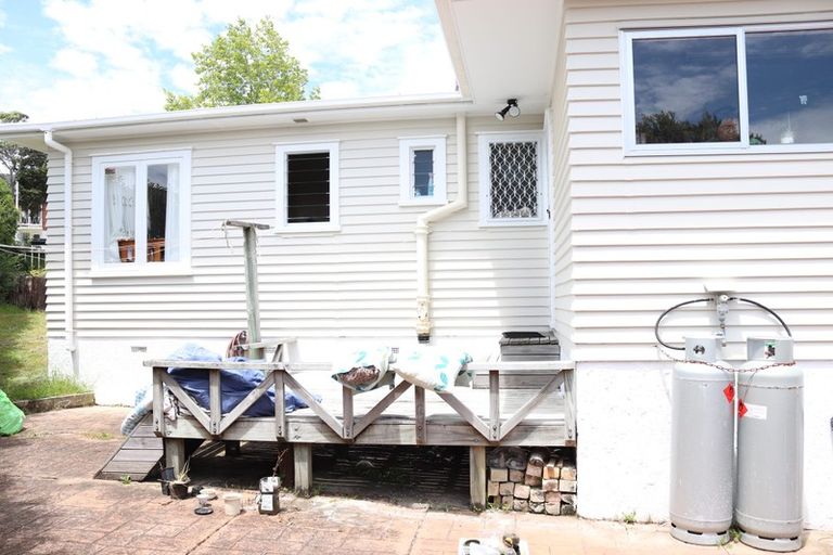 Photo of property in 1/44 College Road, Northcote, Auckland, 0627