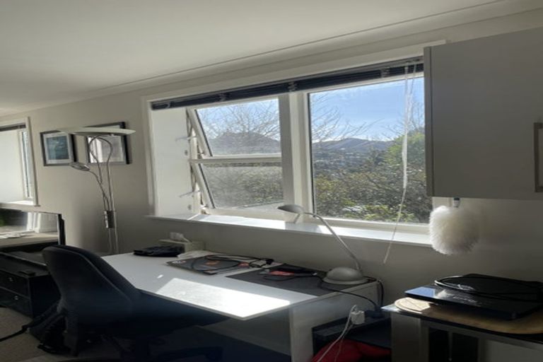 Photo of property in 39 Norwich Street, Wilton, Wellington, 6012