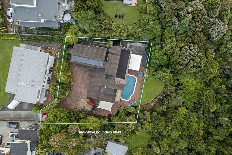 Photo of property in 8 Aberdeen Road, Campbells Bay, Auckland, 0620