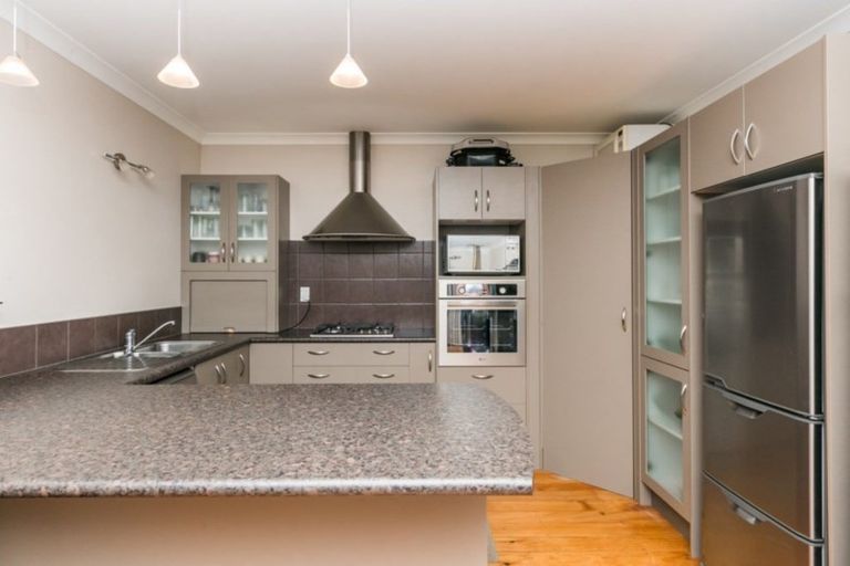 Photo of property in 63 Wellesley Road, Napier South, Napier, 4110