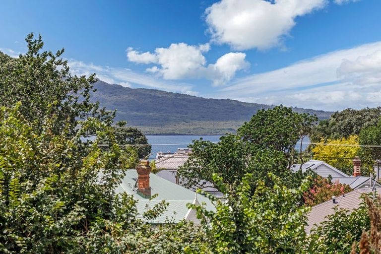 Photo of property in 4/40 Vauxhall Road, Devonport, Auckland, 0624