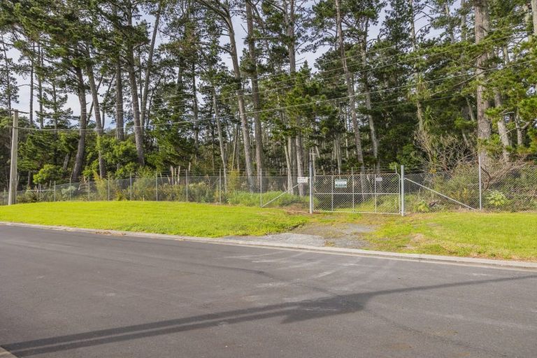 Photo of property in 83 Nobilo Road, Kumeu, 0810