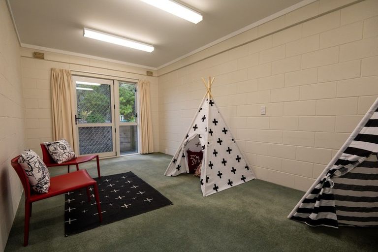 Photo of property in 19 Campbell Street, Havelock North, 4130