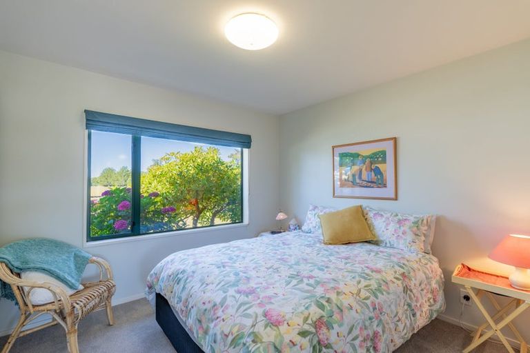 Photo of property in 132 Round Hill Road, Loburn, 7472