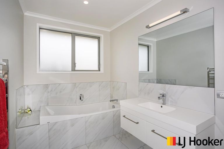 Photo of property in 19 Hillpark Drive, Pokeno, 2402