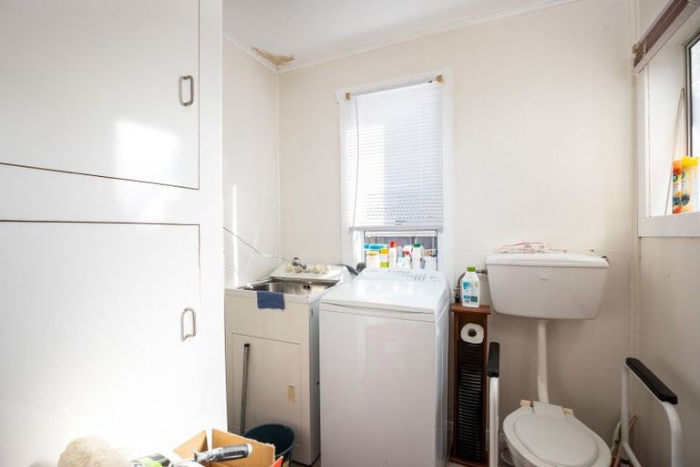 Photo of property in 42 Seymour Street, Waitara, 4320