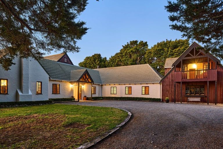 Photo of property in 117 Arcus Road, Te Horo, Otaki, 5582