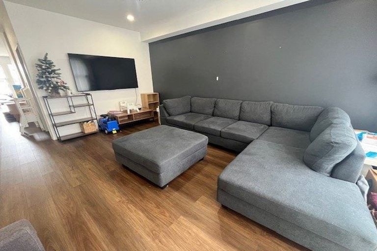 Photo of property in 10 Routhmore Street, Flat Bush, Auckland, 2019
