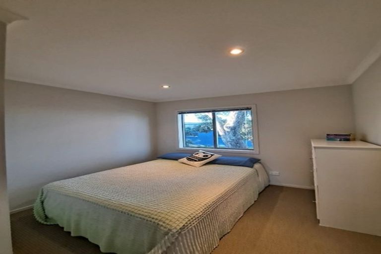 Photo of property in The Strand, 1/16 Ronald Street, Strandon, New Plymouth, 4312