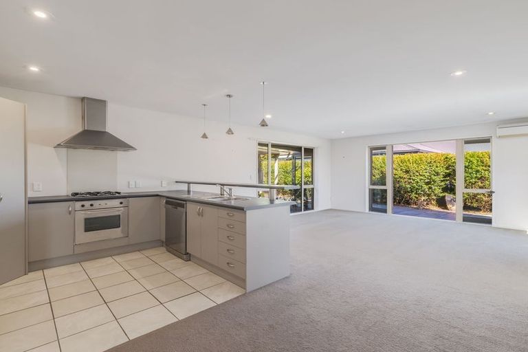 Photo of property in 3 Burbank Drive, Aidanfield, Christchurch, 8025