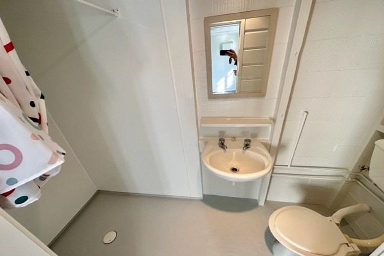 Photo of property in 26 Queen Street, Cambridge, 3434